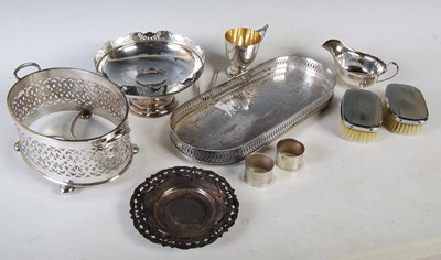 Lot 310 - A collection of assorted EP ware.