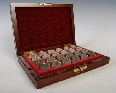 Lot 116 - A cased set of The Battle of Waterloo checkers...