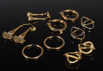 Lot 172 - Six pairs of assorted 9ct gold earrings, gross...