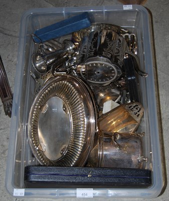 Lot 454 - Box - assorted electroplated ware.