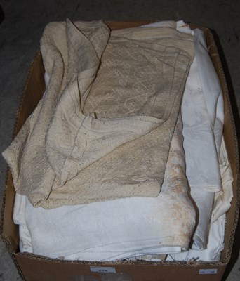 Lot 455 - Box - assorted napery, linen etc.