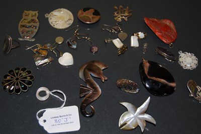 Lot 80J - A collection of assorted mother-of-pearl and...