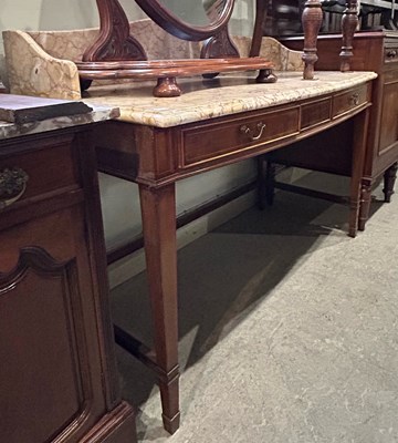 Lot 582 - A late 19th/early 20th century mahogany and...