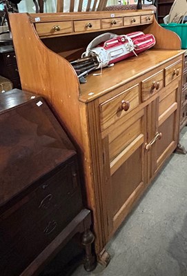 Lot 660 - A late 19th/early 20th century pine kitchen...