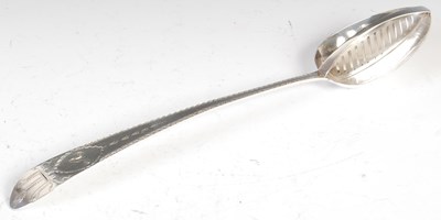 Lot 162 - A George III Irish silver gravy spoon with...