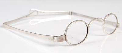 Lot 543 - A pair of George IV silver spectacles, with...