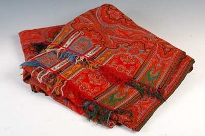 Lot 182 - A 19th century Paisley shawl, woven in wool...