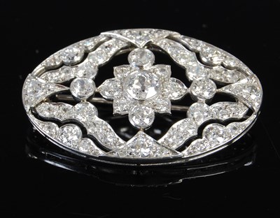 Lot 742 - An early 20th century white metal and diamond...