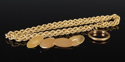 Lot 711 - A collection of 9ct gold jewellery, to include...
