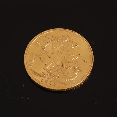 Lot 610 - A George V gold sovereign dated 1911.