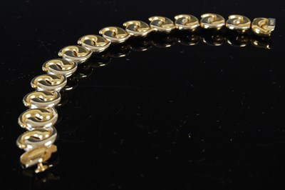 Lot 760 - Kria, an 18ct gold necklace and matching...