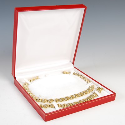 Lot 760 - Kria, an 18ct gold necklace and matching...