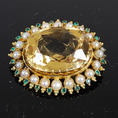 Lot 688 - A late 19th/early 20th century citrine,...