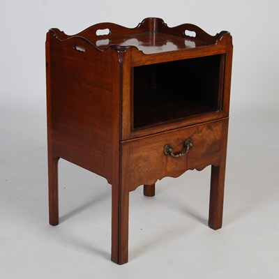 Lot 70 - A George III mahogany tray-top commode, with...