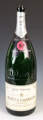 Lot 192 - A vintage Moët & Chandon Salmanazar champagne...