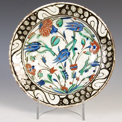 Lot 872 - A Turkish Iznik pottery dish, 17th century,...