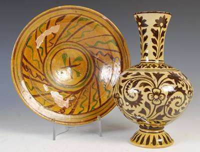 Lot 912 - An Indian pottery vase, 19th century,...