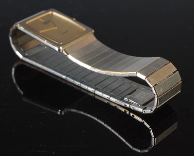 Lot 43 - A vintage Lassale Seiko Quartz stainless steel...