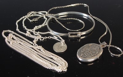 Lot 51 - A collection of silver and white metal...