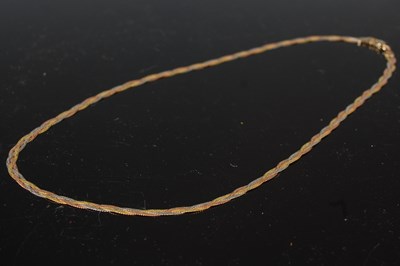 Lot 58 - An Italian 9ct gold tri-colour necklace, 4 grams.