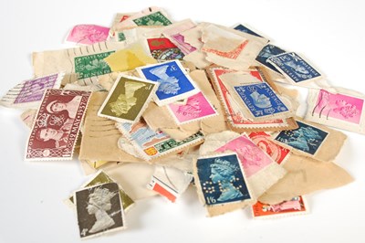 Lot 106 - A collection of vintage assorted loose postage...