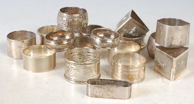 Lot 174 - A collection of assorted silver and white...