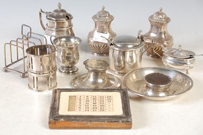 Lot 176 - A collection of silver to include cruet;...