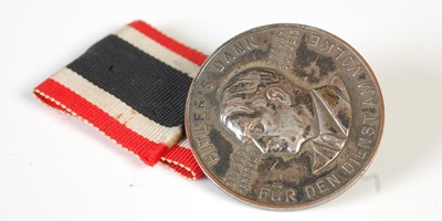 Lot 229 - Militaria Interest - Hitler's Dank badge, Gau...