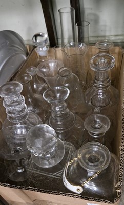 Lot 586 - Box - assorted glassware to include decanters,...