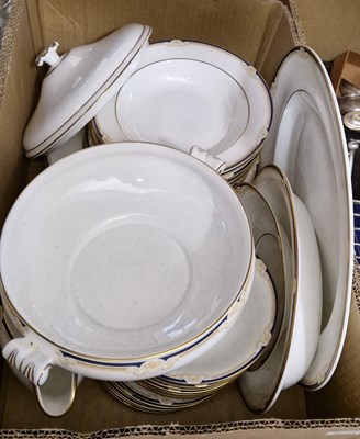 Lot 612 - Box - assorted Wedgwood Cavendish pattern...