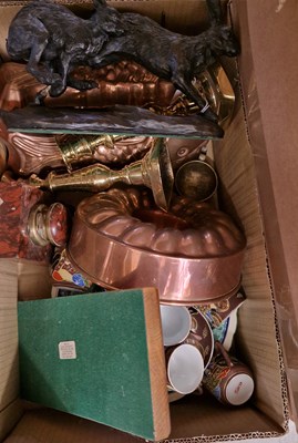 Lot 617 - Box - assorted household items to include...