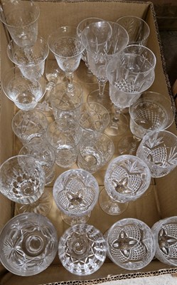 Lot 619 - Box - assorted glassware.