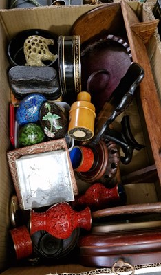 Lot 624 - Box - assorted wooden ware to include hardwood...