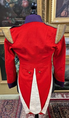 Lot 664 - A collection of Militaria to include an...