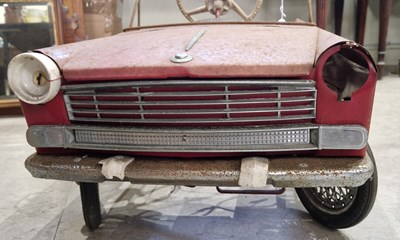 Lot 770 - A vintage Tri-ang peddle car, approximately...