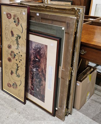 Lot 928 - A collection of assorted decorative pictures,...