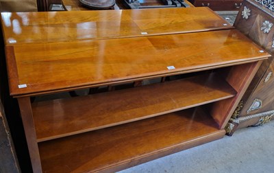 Lot 936 - A pair of modern open bookcases, the...