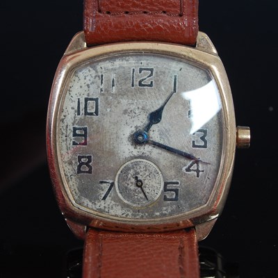 Lot 306G - A vintage 9ct gold cased gentlemans wristwatch,...