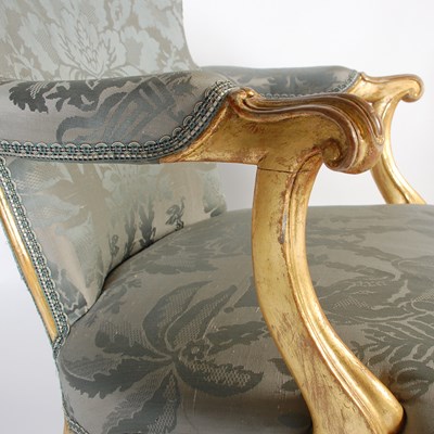 Lot 8 - A pair of late 18th/ 19th century giltwood...