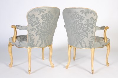 Lot 8 - A pair of late 18th/ 19th century giltwood...