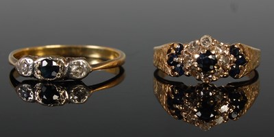 Lot 48 - A 9ct gold, sapphire and diamond chip cluster...