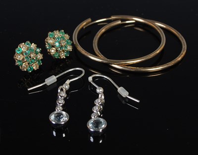 Lot 87 - Three pairs of assorted earrings to include a...