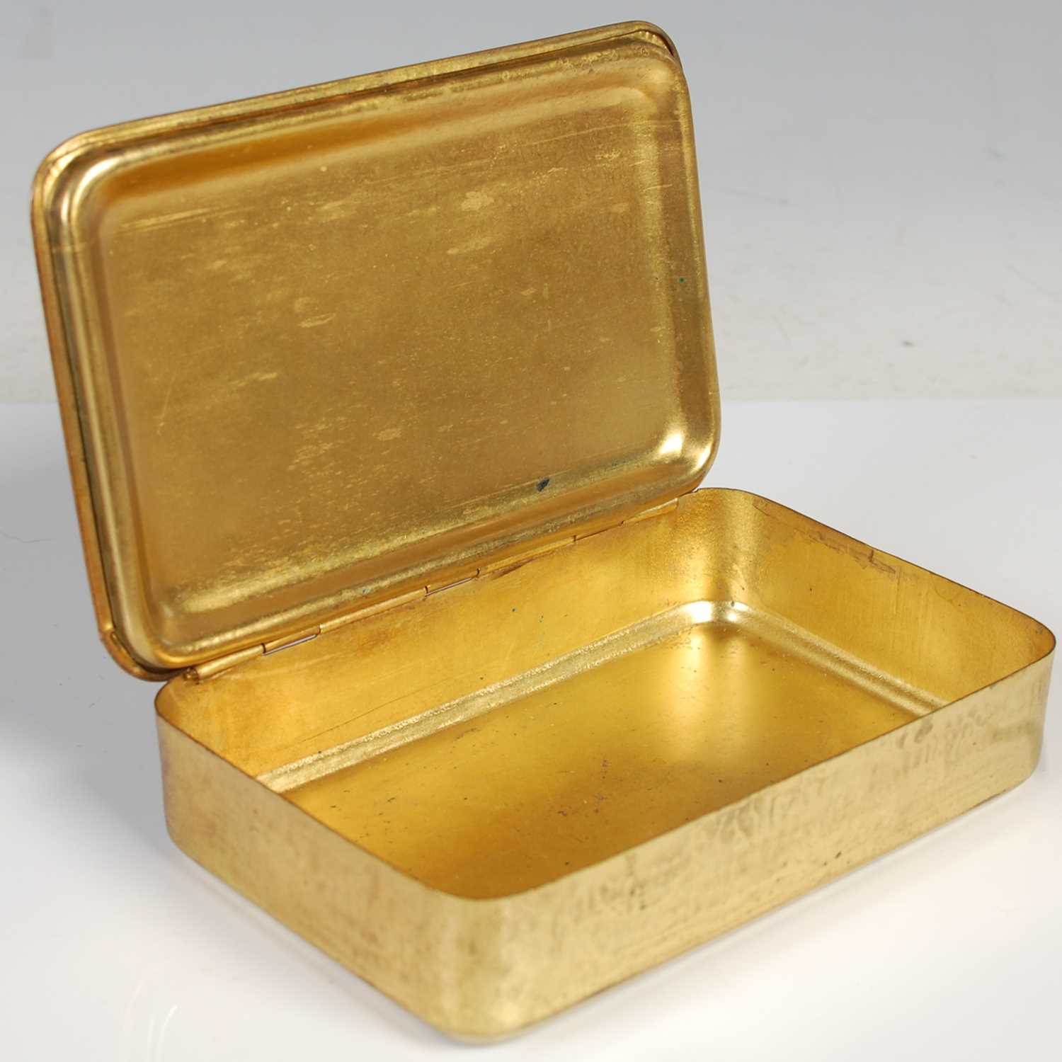 Lot 94 - Militaria Interest - a 1914 Christmas tin.
