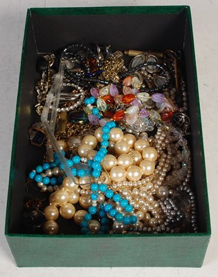 Lot 107 - A box of assorted costume jewellery.