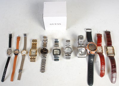 Lot 108 - A box of assorted vintage wristwatches, to...