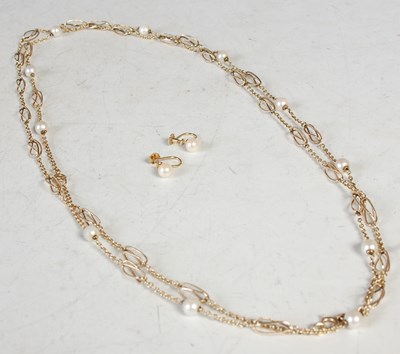 Lot 200 - A 9ct gold and pearl necklace, gross weight 10....