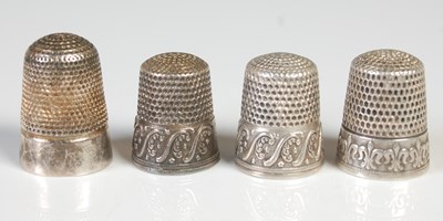 Lot 231 - A Chester silver thimble, makers mark of...