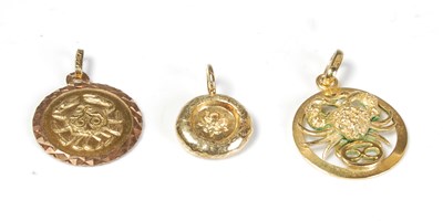 Lot 280 - An 18ct gold pendant, centred with a single...