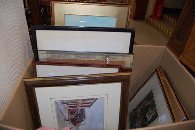 Lot 773 - Box - decorative pictures and prints to...