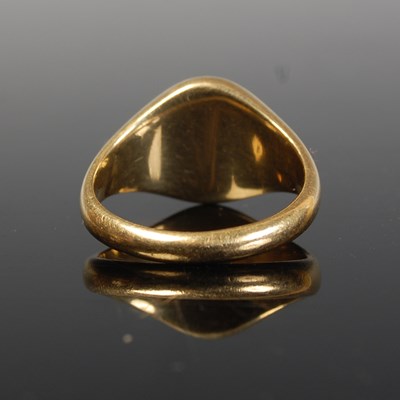 Lot 297 - An 18ct gold signet ring, engraved with...